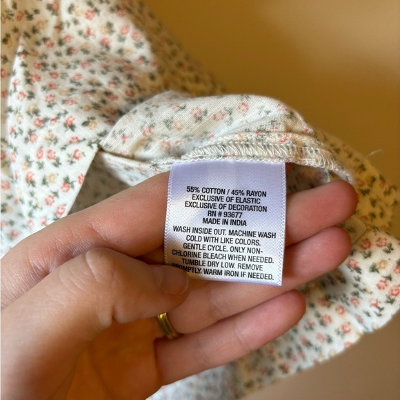 Arizona Jeans Co floral off the shoulder top - Picture 7 of 7